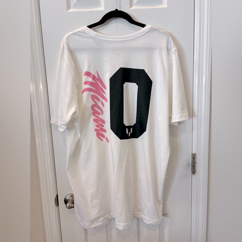 Adidas White Short Sleeve Tee with Iconic Logo - Picture 2 of 2